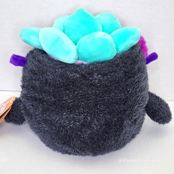 🎃 CLAUDETTE 🪄 Witch's Couldron Bum Bumz Spooky Series Halloween 2024 Bum Bumz - Picture 5 of 9